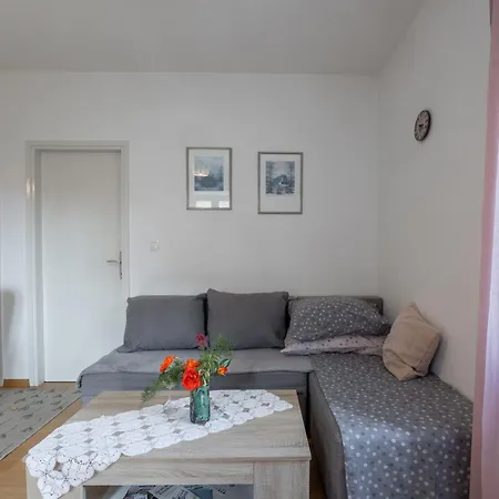 Apartman Rot Postira