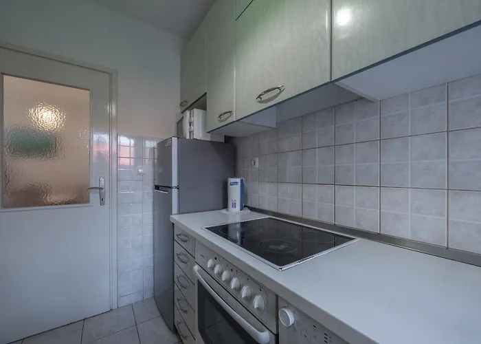 Rot Apartman Postira