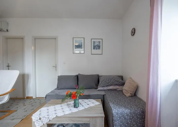 Apartament Rot Postira